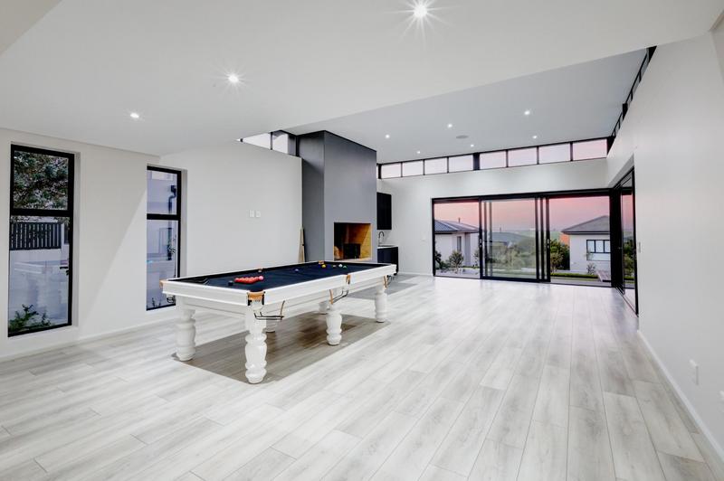 6 Bedroom Property for Sale in Clara Anna Fontein Western Cape